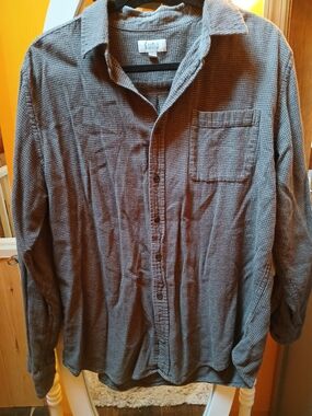 Croft & Barrow Grey Button-Up Shirt